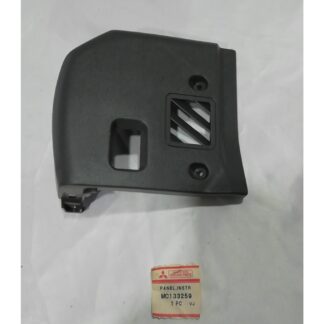 Orjinal Mitsubishi Canter 304-444-449 Köşe Panel MC133259