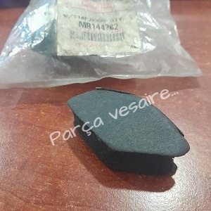 Orjinal Mitsubishi L200 Pajero Kaput Arka Lastik Tutucusu MR144702