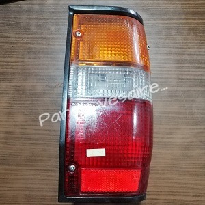 Orjinal Mitsubishi L200 Sağ Arka Stop MB527102