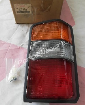 Orjinal Mitsubishi L300 Sağ Arka Stop Lambası MB527318